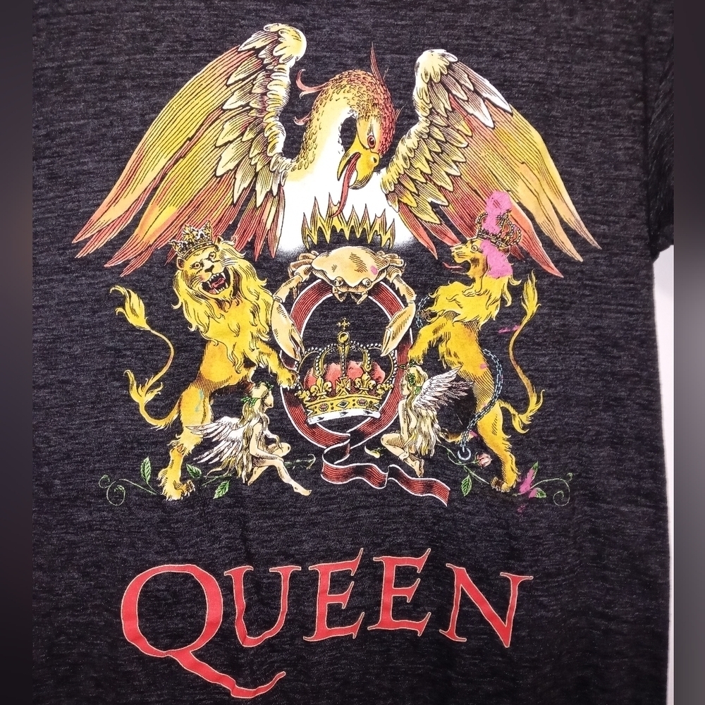 Queen Short sleeve Gray Graphic tagless seamless Band tee XS